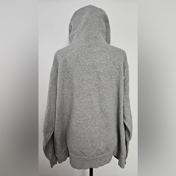 The North Face Gray Hoodie for Men XXL
Gently Used - Picture 2 of 3